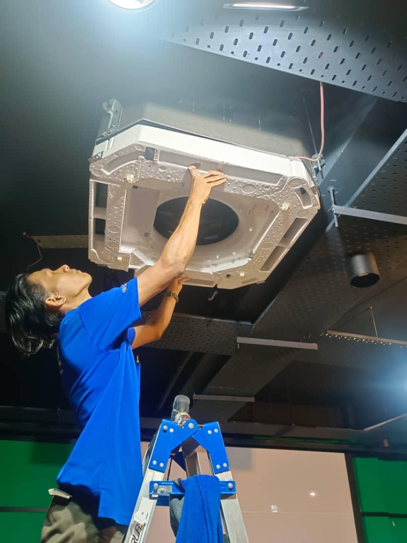 Boleh Cuci Aircond Sendiri? Panduan Jujur Apa Boleh dan Apa Jangan